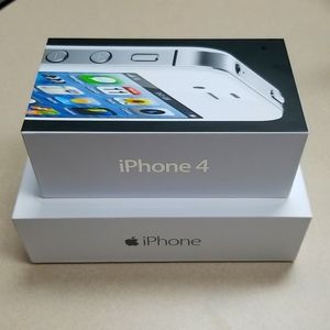 iPhone 4 and iPhone 6 empty boxes